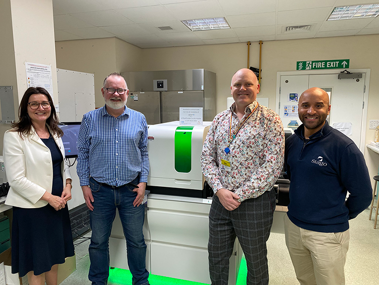 Gillian Eyre, Mac Macauley, Shawn Cotton and James Maddix pose infront of the sthemO 301